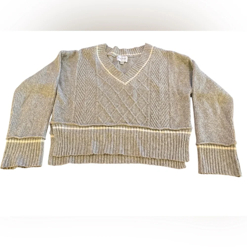 Pink Rose Light Gray V-Neck Sweater - Picture 3 of 6